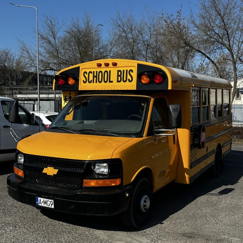 PARTY BUS AMERICAN OLD SCHOOL BUS 1-12  PASAŻERÓW (Kopia)